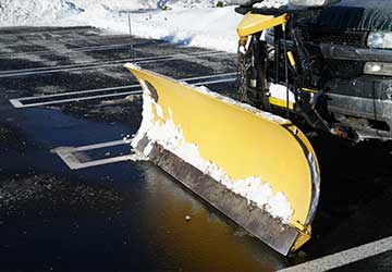 Snowplowing Service in Dayton Ohio